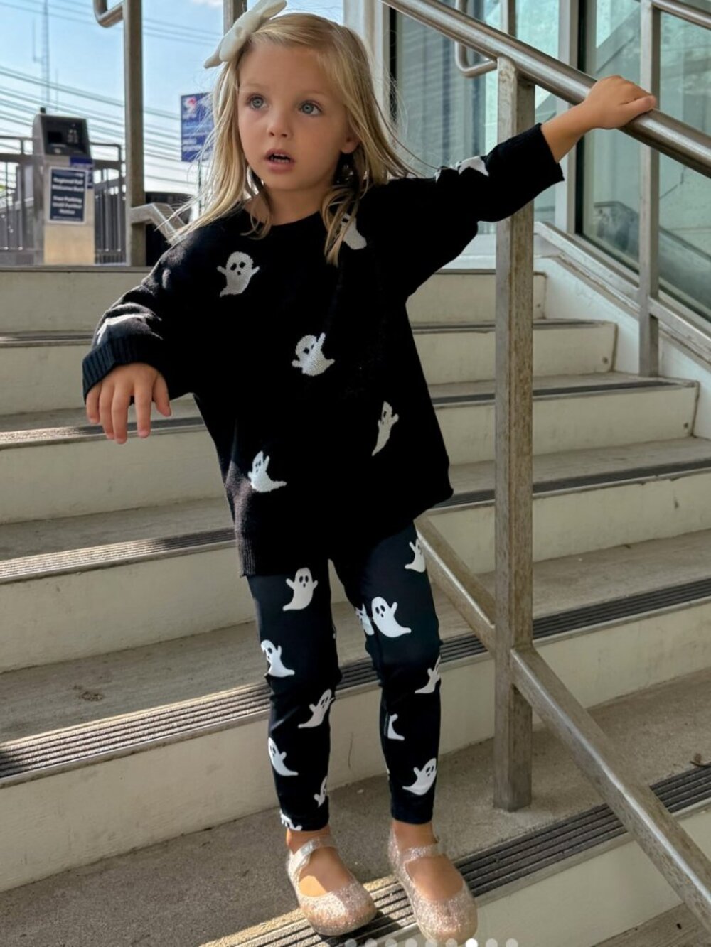 Beach Riot Little Peppa Legging in Bewitching Boo